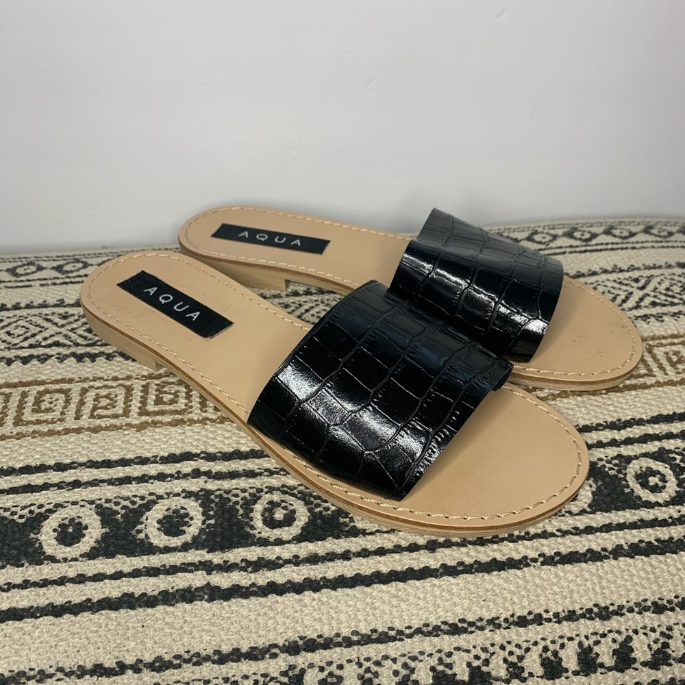 AQUA Slide Sandals